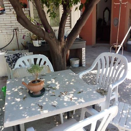 B B Casa Vacanze Il Pino Di Pino Lascari Buitenkant foto
