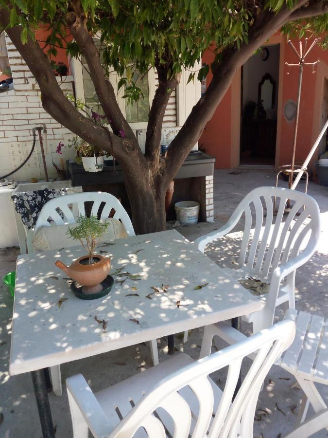 B B Casa Vacanze Il Pino Di Pino Lascari Buitenkant foto